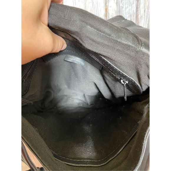 Kenneth Cole Black Leather Crossbody Bag - Picture 8 of 16